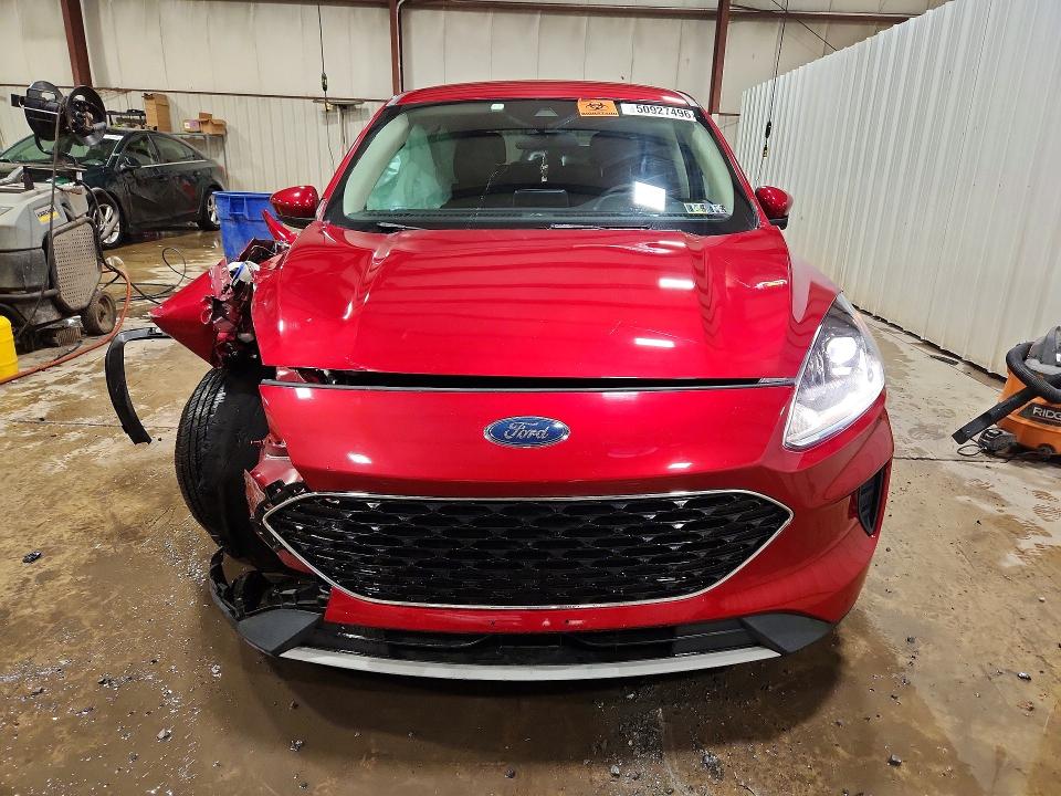 Photo 5 from auction – 2020 FORD ESCAPE with VIN 1FMCU9G66LUA90280