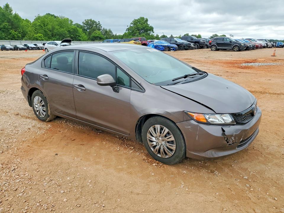 Photo 4 from auction – 2012 HONDA CIVIC with VIN 19XFB2F58CE065211
