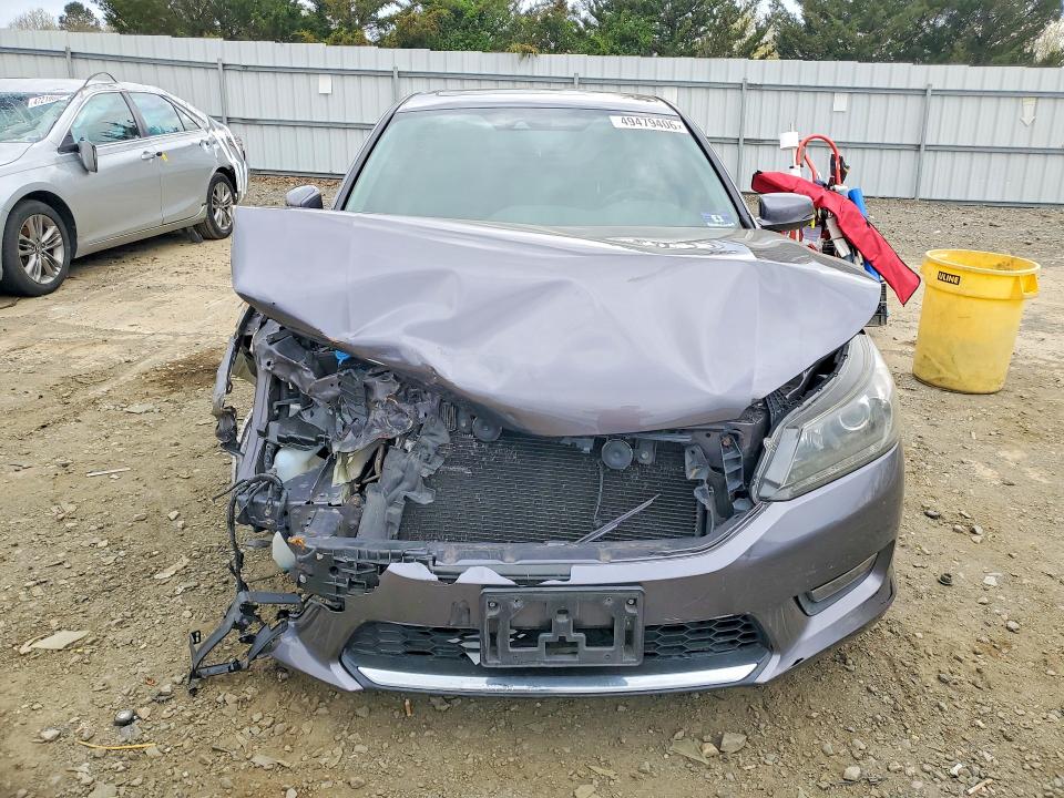 Photo 5 from auction – 2014 HONDA ACCORD with VIN 1HGCR3F81EA030757