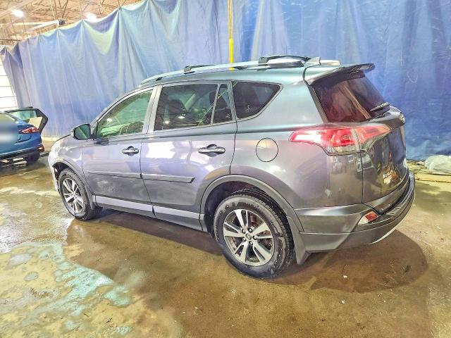 Photo 2 from auction – 2018 TOYOTA RAV4 with VIN JTMRFREV5JD228052
