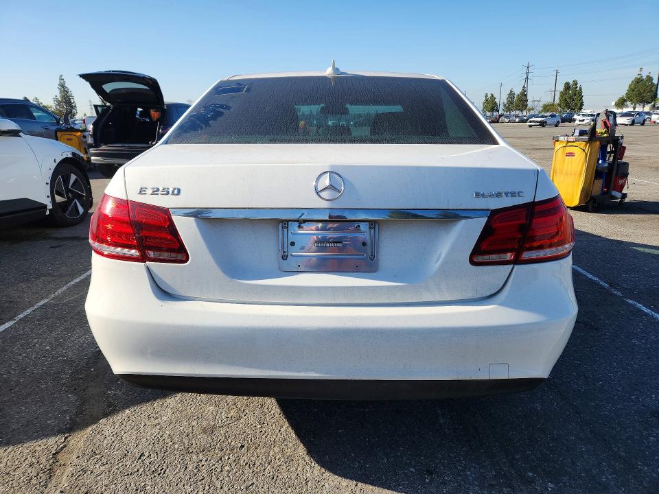 Photo 6 from auction – 2015 MERCEDES-BENZ E with VIN WDDHF0EB4FB129714