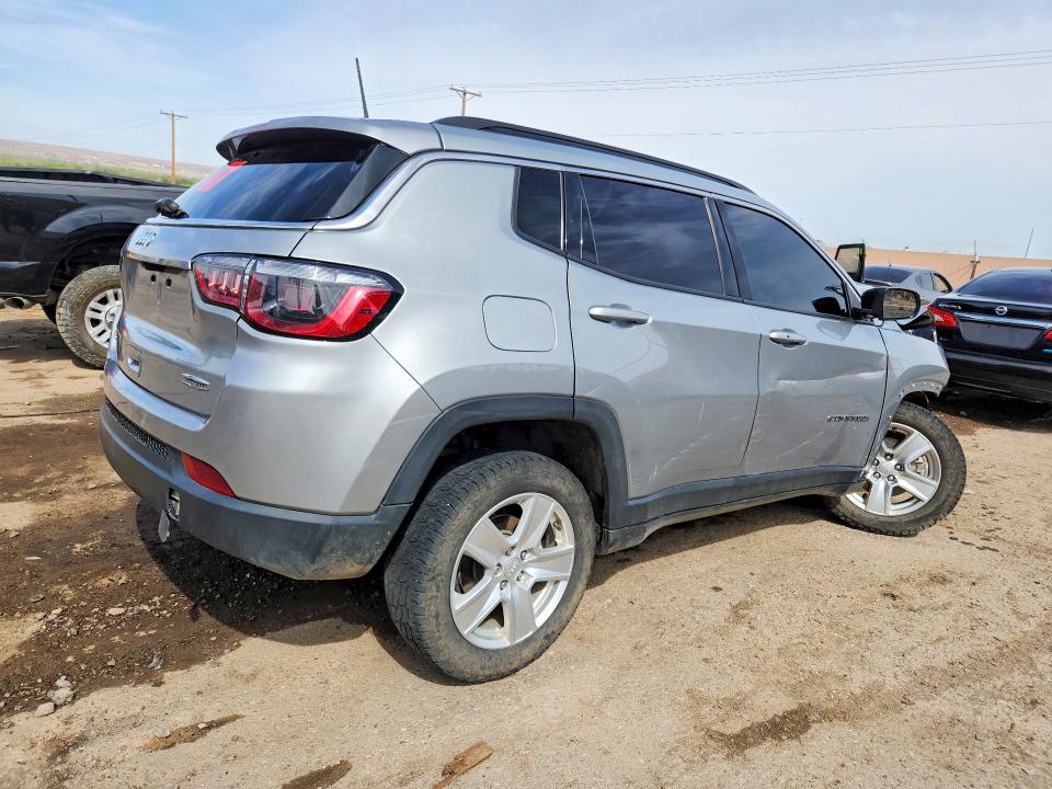 Photo 3 from auction – 2022 JEEP COMPASS with VIN 3C4NJDBB7NT165739