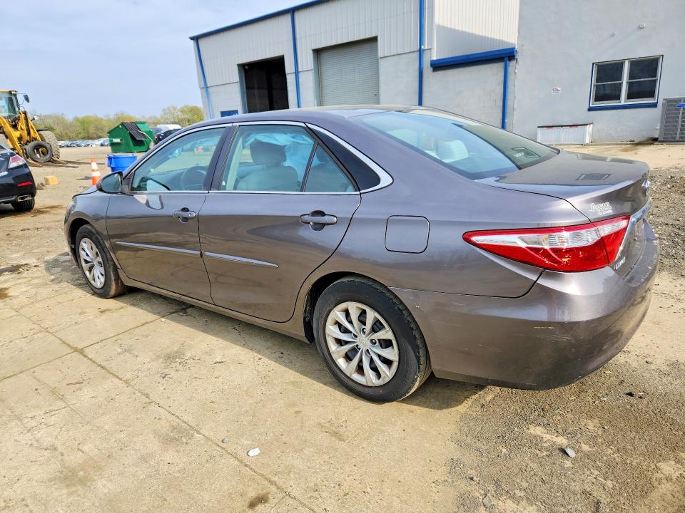 Photo 2 from auction – 2016 TOYOTA CAMRY with VIN 4T4BF1FK8GR553425