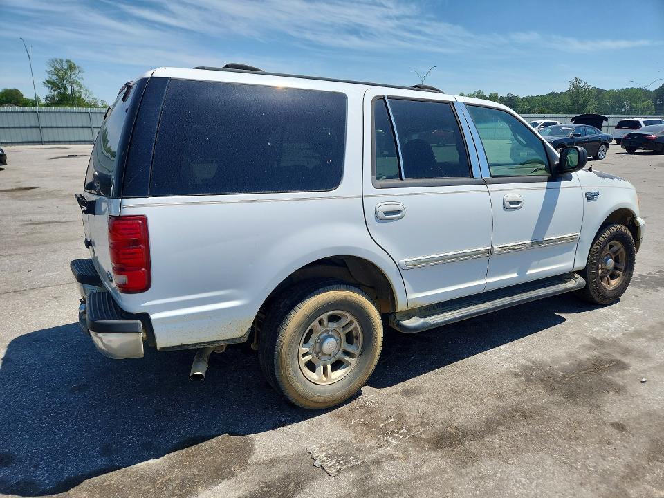 Photo 3 from auction – 2002 FORD EXPEDITION with VIN 1FMRU15W82LA17320