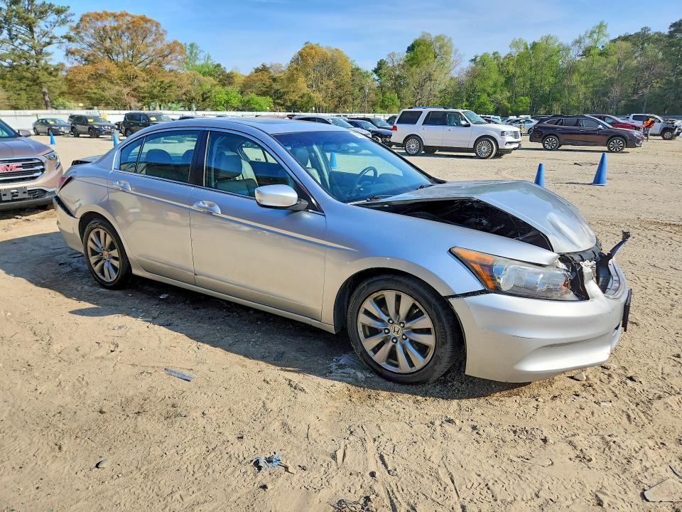 Photo 4 from auction – 2012 HONDA ACCORD with VIN 1HGCP2F81CA094147