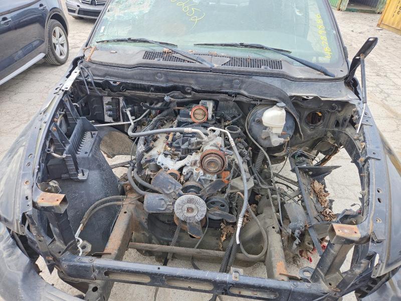 Photo 11 from auction – 2004 DODGE RAM 1500 with VIN 1D7HU18D74S582652