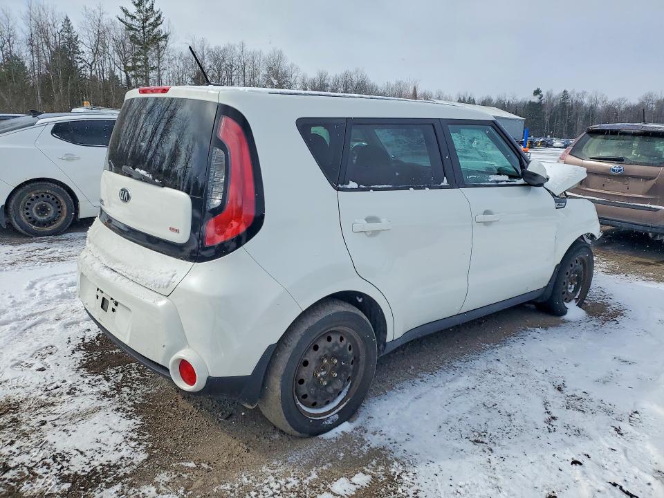 Photo 3 from auction – 2016 KIA SOUL with VIN KNDJN2A20G7396935