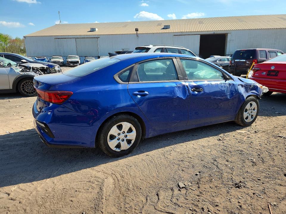 Photo 3 from auction – 2019 KIA FORTE with VIN 3KPF24AD7KE115038