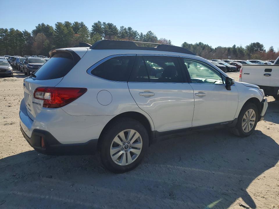 Photo 3 from auction – 2019 SUBARU OUTBACK with VIN 4S4BSAFC6K3335464