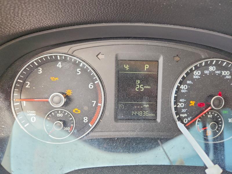 Снимка 9 от търг – 2015 VOLKSWAGEN PASSAT с VIN 1VWAS7A33FC114143