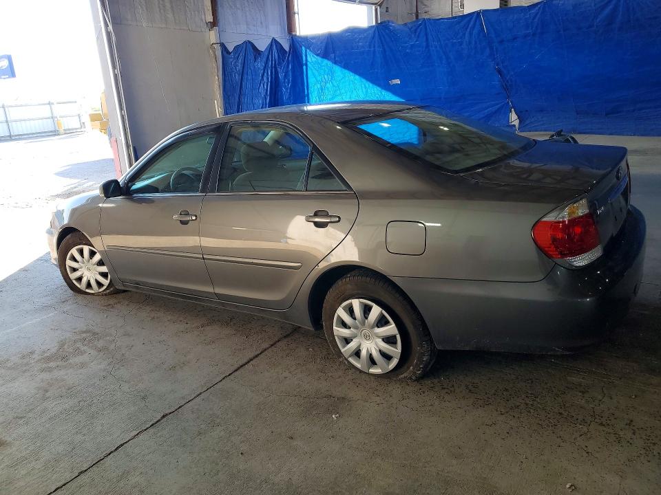 Photo 2 from auction – 2005 TOYOTA CAMRY with VIN 4T1BE30K05U509840