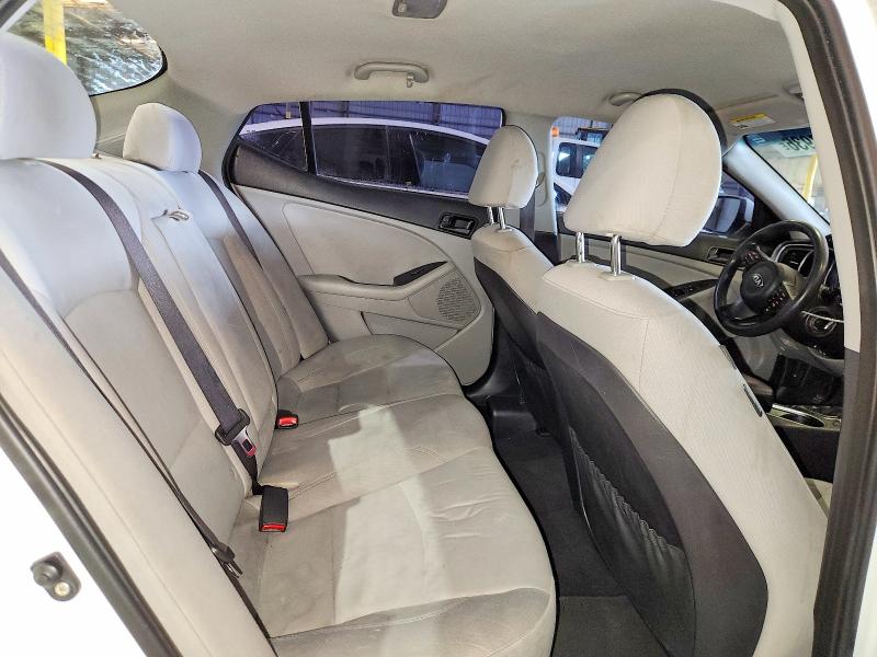 Photo 10 from auction – 2015 KIA OPTIMA with VIN KNAGM4A76F5639417