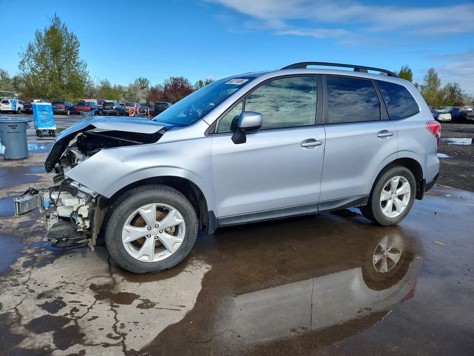 SUBARU FORESTER 2016 with VIN JF2SJADC3GH441490 - Photo from auction