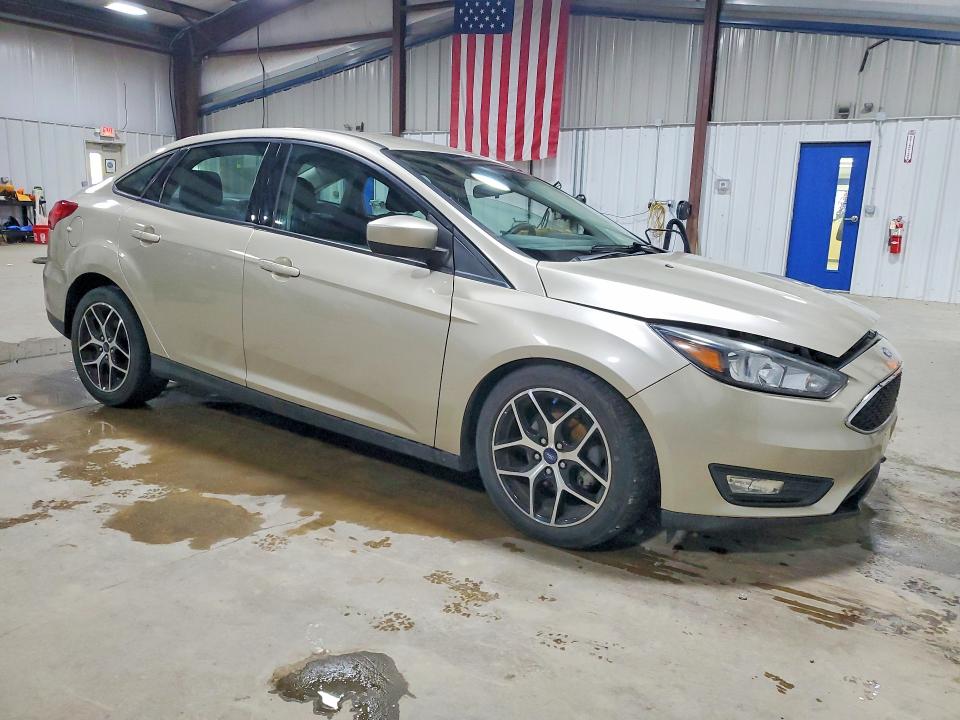 Photo 4 from auction – 2018 FORD FOCUS with VIN 1FADP3FE7JL256921