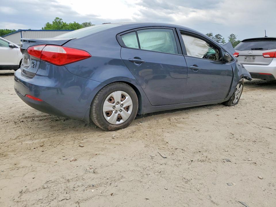 Photo 3 from auction – 2016 KIA FORTE with VIN KNAFX4A65G5518437