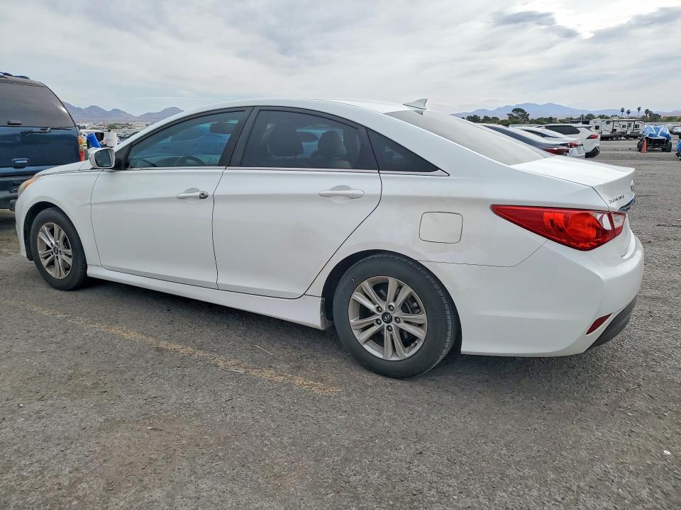 Photo 2 from auction – 2014 HYUNDAI SONATA with VIN 5NPEB4AC1EH924196