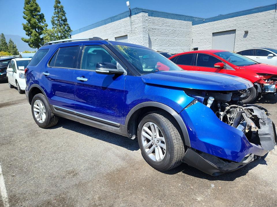 Photo 4 from auction – 2015 FORD EXPLORER with VIN 1FM5K7D83FGA65252