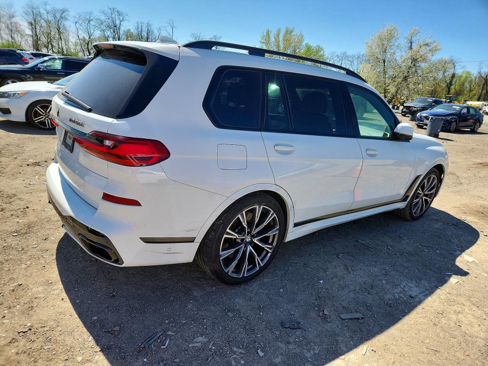 Photo 3 from auction – 2020 BMW X7 with VIN 5UXCX6C01LLE35590