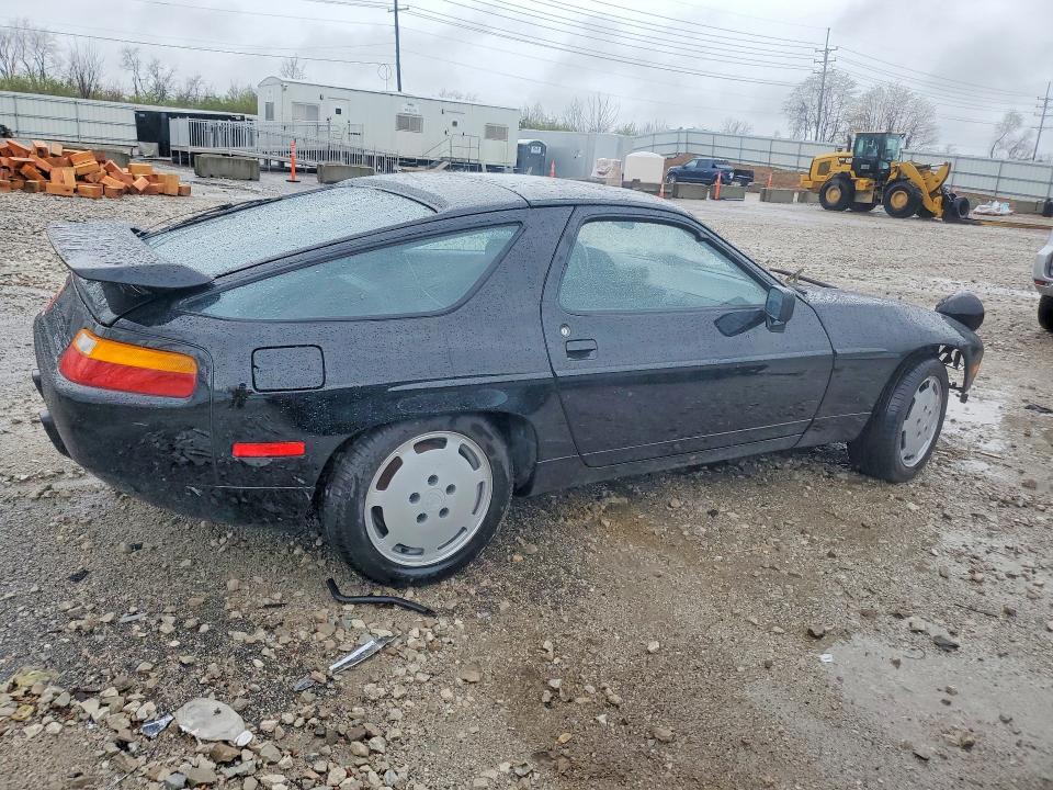 Photo 3 from auction – 1987 PORSCHE 928 with VIN WP0JB0926HS862139