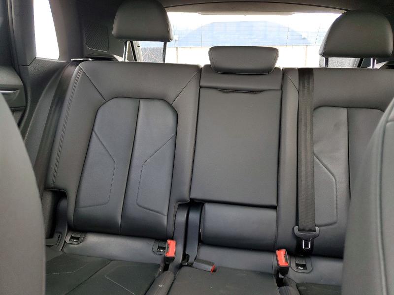 Photo 10 from auction – 2021 AUDI Q3 with VIN WA1DECF39M1007724