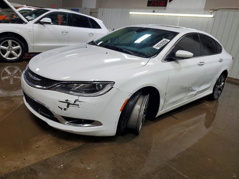 CHRYSLER 200 2015 with VIN 1C3CCCEG2FN540087 - Photo from auction