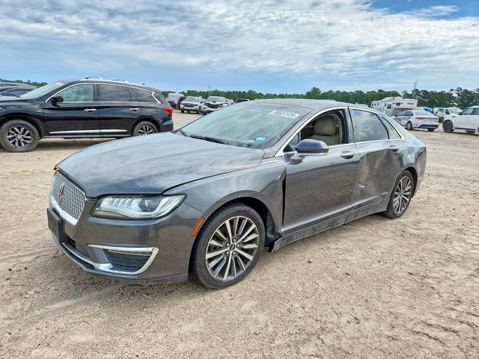 LINCOLN MKZ 2017 with VIN 3LN6L5A96HR650597 - Photo from auction