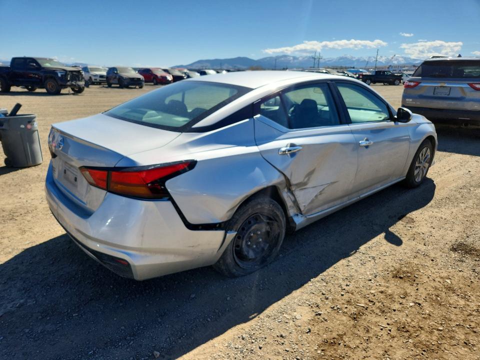 Photo 3 from auction – 2022 NISSAN ALTIMA with VIN 1N4BL4BV7NN410648