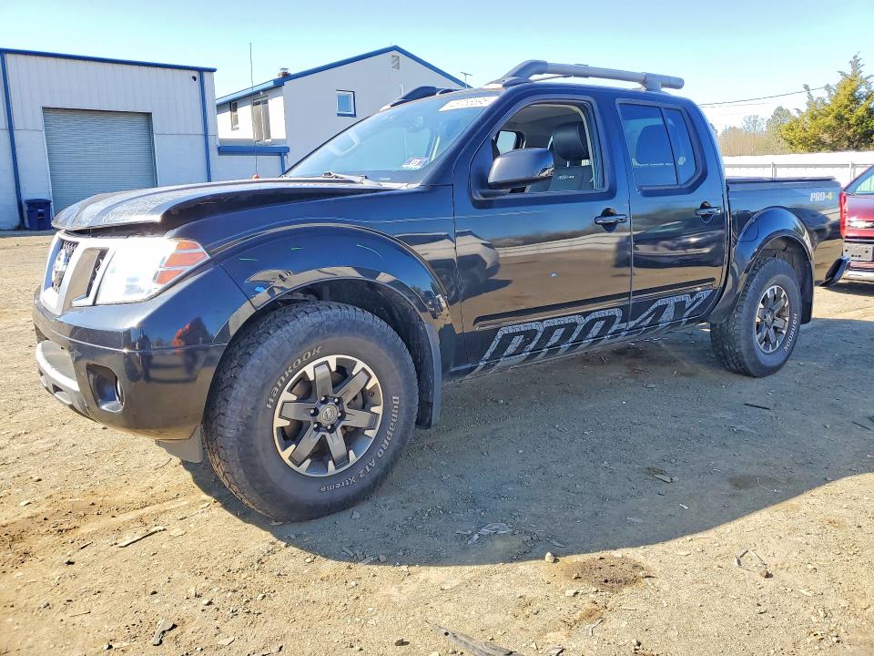 2017 NISSAN FRONTIER