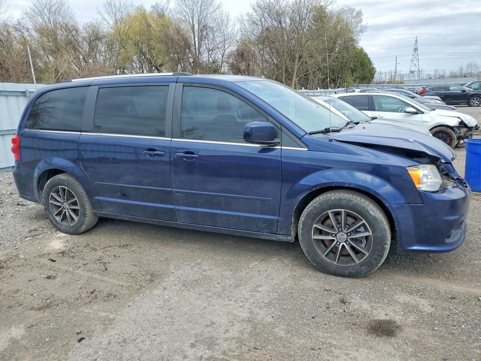 Photo 4 from auction – 2017 DODGE GRAND CARAVAN with VIN 2C4RDGBG7HR640240