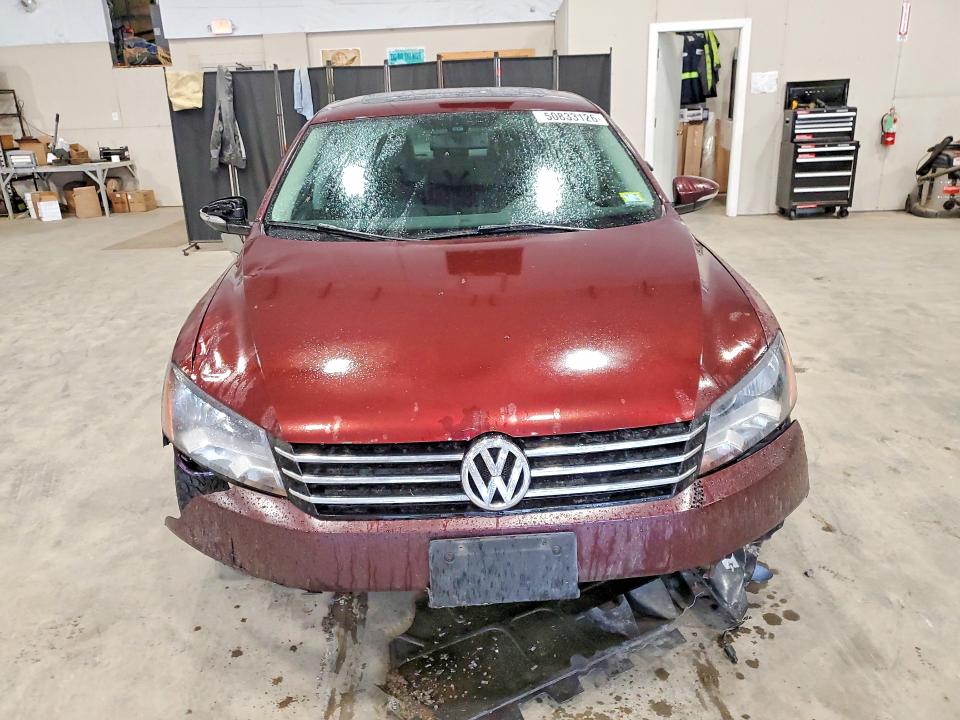 Photo 5 from auction – 2012 VOLKSWAGEN PASSAT with VIN 1VWBP7A34CC020192