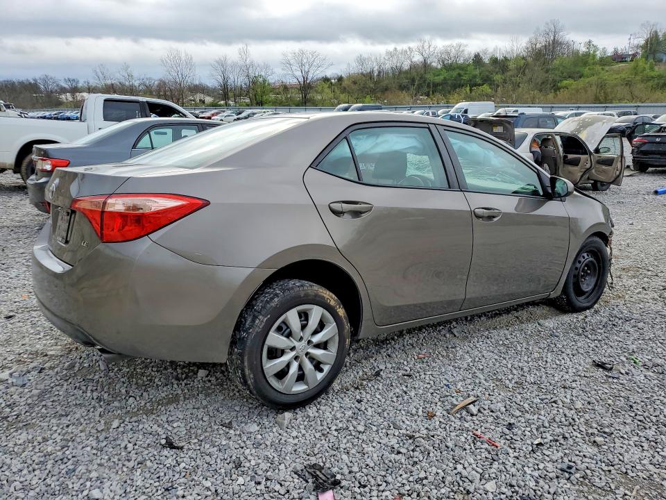 Photo 3 from auction – 2018 TOYOTA COROLLA with VIN 2T1BURHE8JC110643
