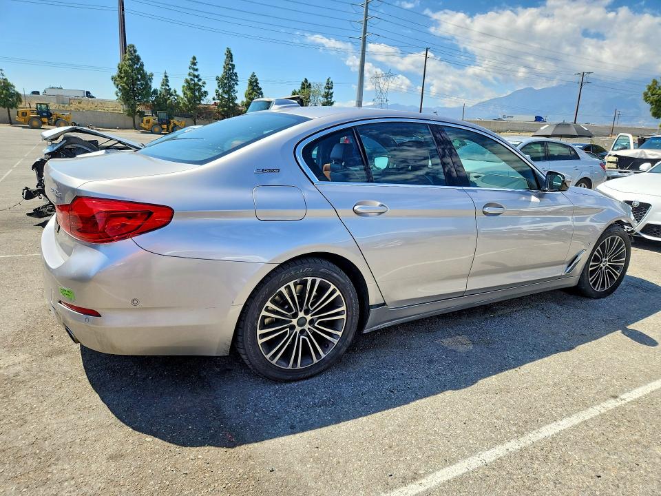 Photo 3 from auction – 2019 BMW 530E with VIN WBAJA9C55KB398663