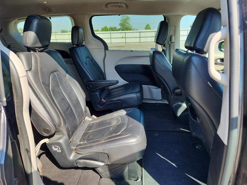 Photo 11 from auction – 2017 CHRYSLER PACIFICA with VIN 2C4RC1BG5HR725707