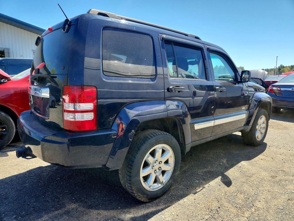 Photo 3 from auction – 2012 JEEP LIBERTY with VIN 1C4PJMAK5CW176644