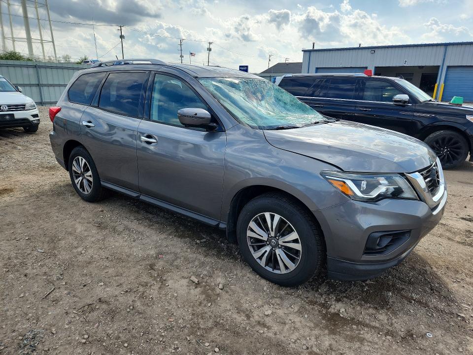 Photo 4 from auction – 2017 NISSAN PATHFINDER with VIN 5N1DR2MM7HC649400