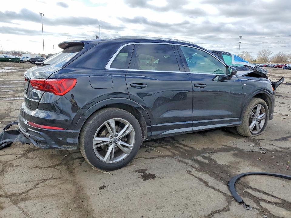 Photo 3 from auction – 2021 AUDI Q3 with VIN WA1DECF39M1007724