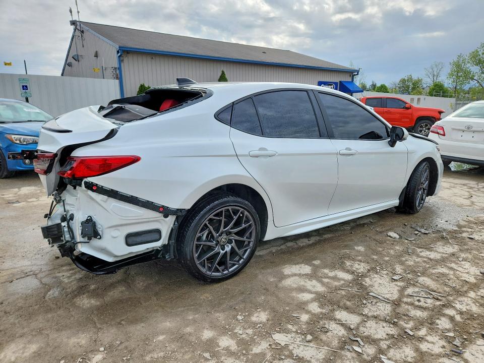 Photo 3 from auction – 2025 TOYOTA CAMRY with VIN 4T1DBADKXSU525670