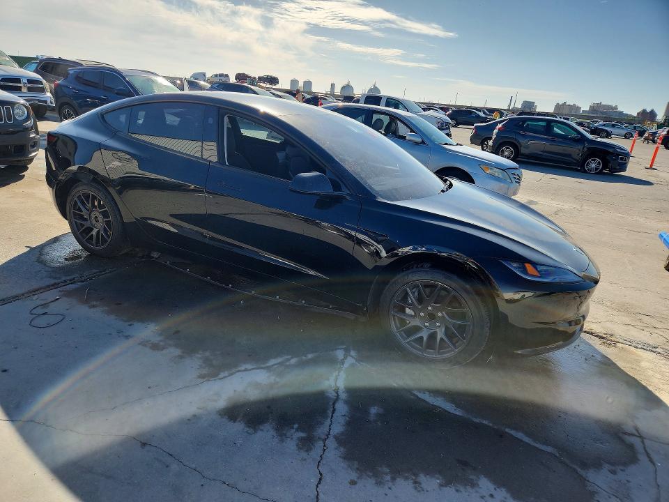 Photo 4 from auction – 2025 TESLA MODEL 3 with VIN 5YJ3E1EA8SF921182