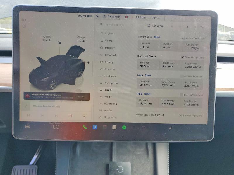 Zdjęcie 9 z aukcji – 2023 TESLA MODEL Y z VIN 7SAYGDEE8PA171276