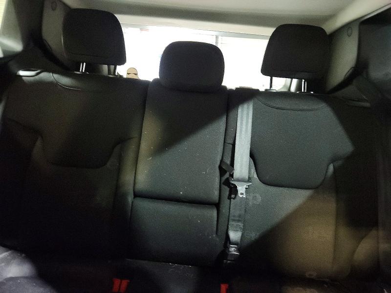 Photo 10 from auction – 2016 JEEP RENEGADE with VIN ZACCJBBT4GPD19743
