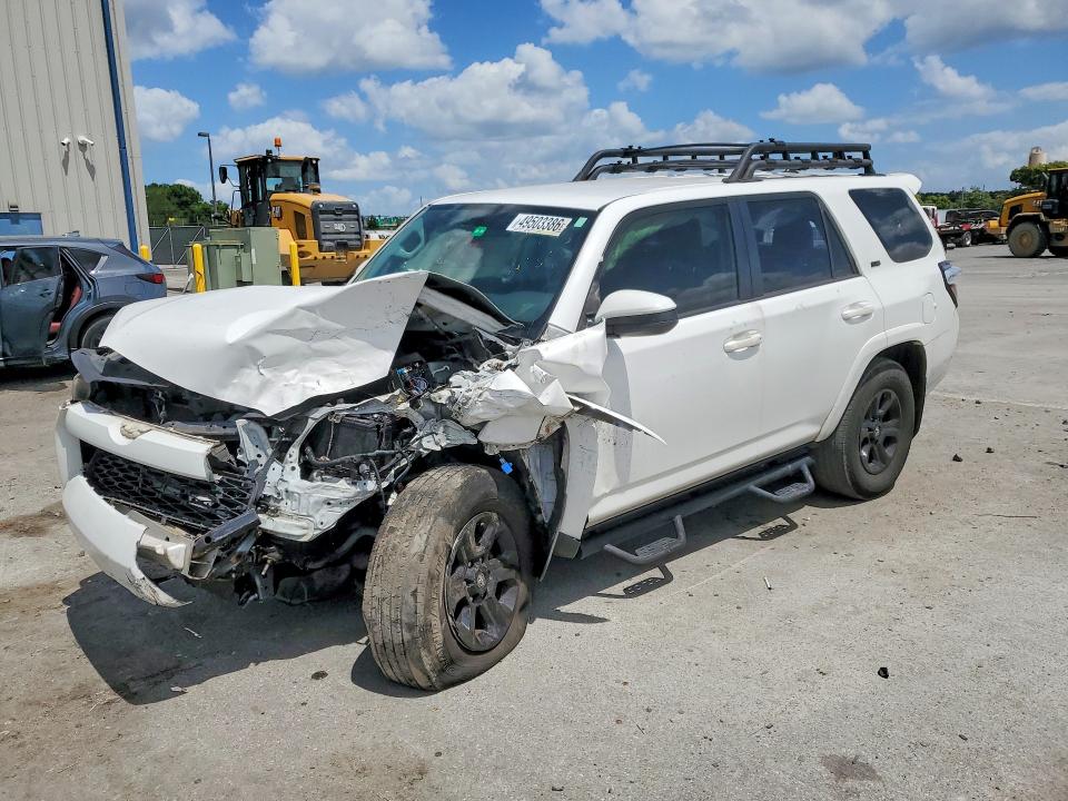 TOYOTA 4RUNNER 2014 with VIN JTEZU5JR1E5083532 - Photo from auction