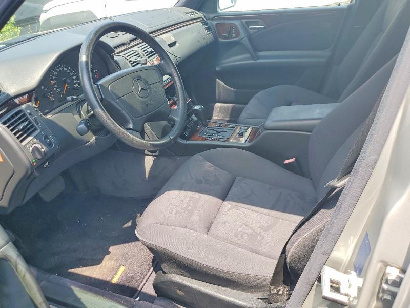 Photo 7 from auction – 1996 MERCEDES BENZ E-CLASS E320 with VIN WDB2100551A228994