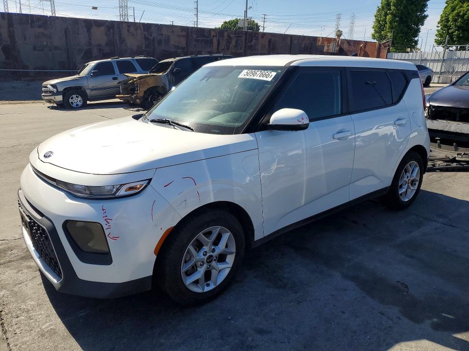 KIA SOUL 2020 with VIN KNDJ23AU2L7095724 - Photo from auction