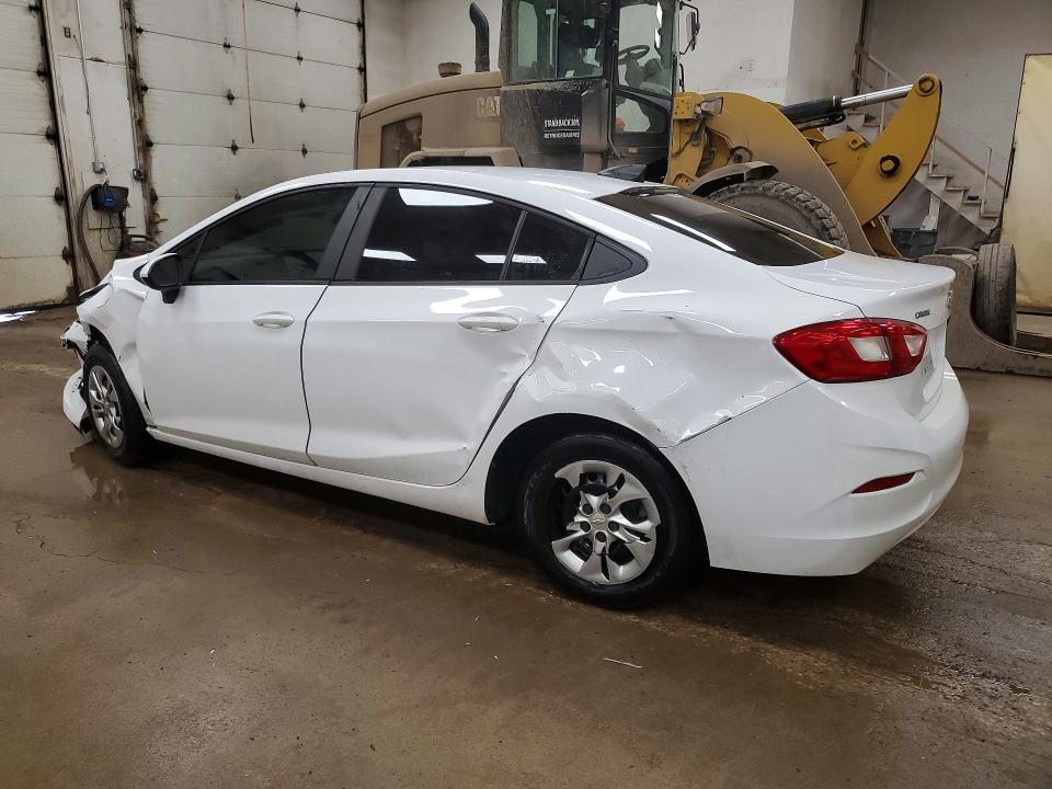 Photo 2 from auction – 2019 CHEVROLET CRUZE with VIN 1G1BC5SM2K7147825
