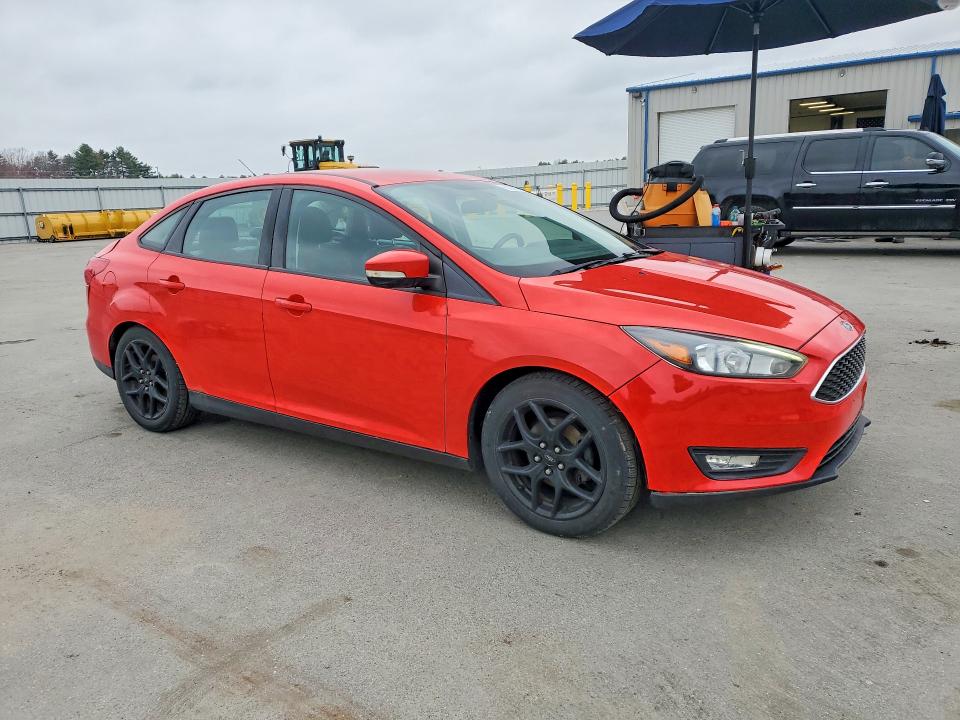 Photo 4 from auction – 2016 FORD FOCUS with VIN 1FADP3F2XGL332839