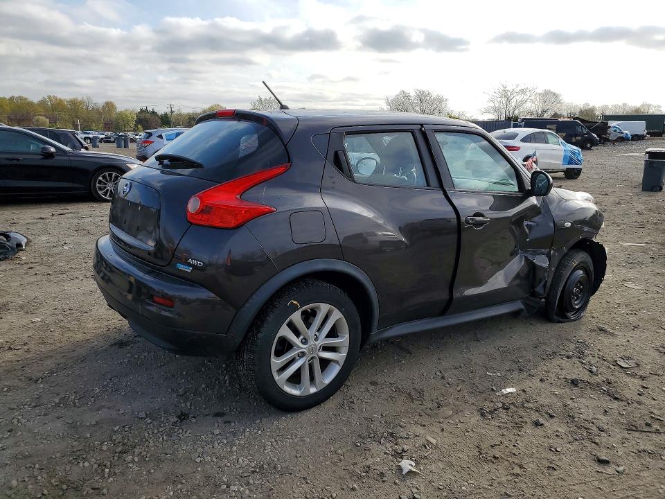 Photo 3 from auction – 2013 NISSAN JUKE with VIN JN8AF5MV2DT224997