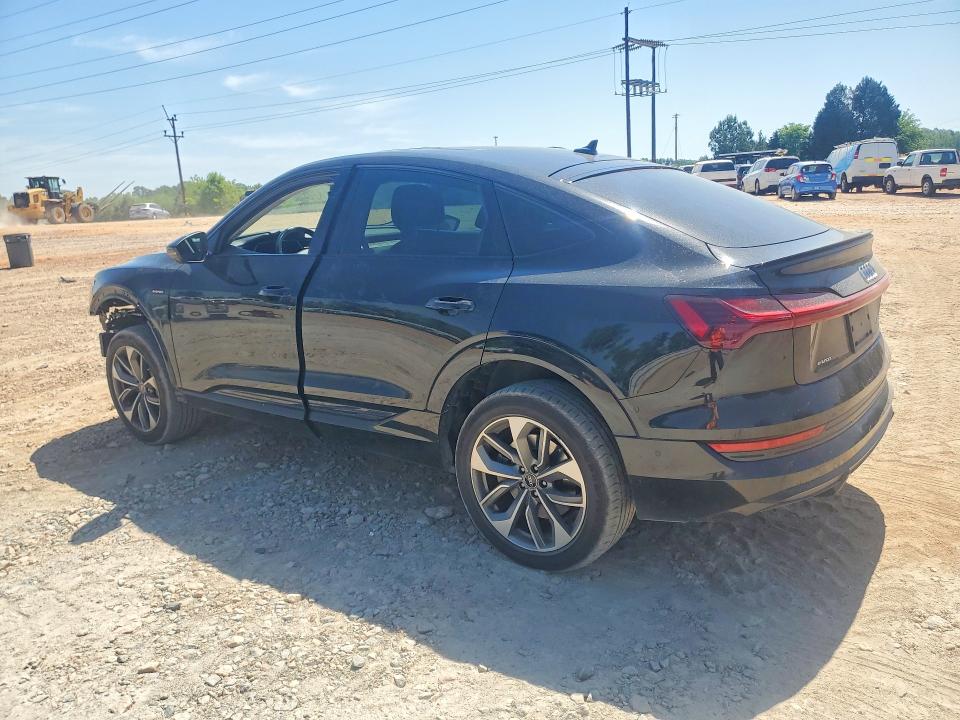 Photo 2 from auction – 2021 AUDI E-TRON with VIN WA12AAGE2MB011941