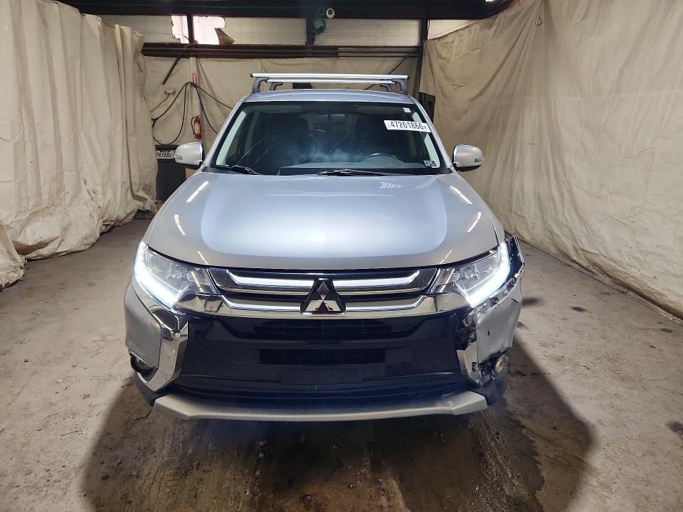 Photo 5 from auction – 2017 MITSUBISHI OUTLANDER with VIN JA4AZ3A38HZ021538