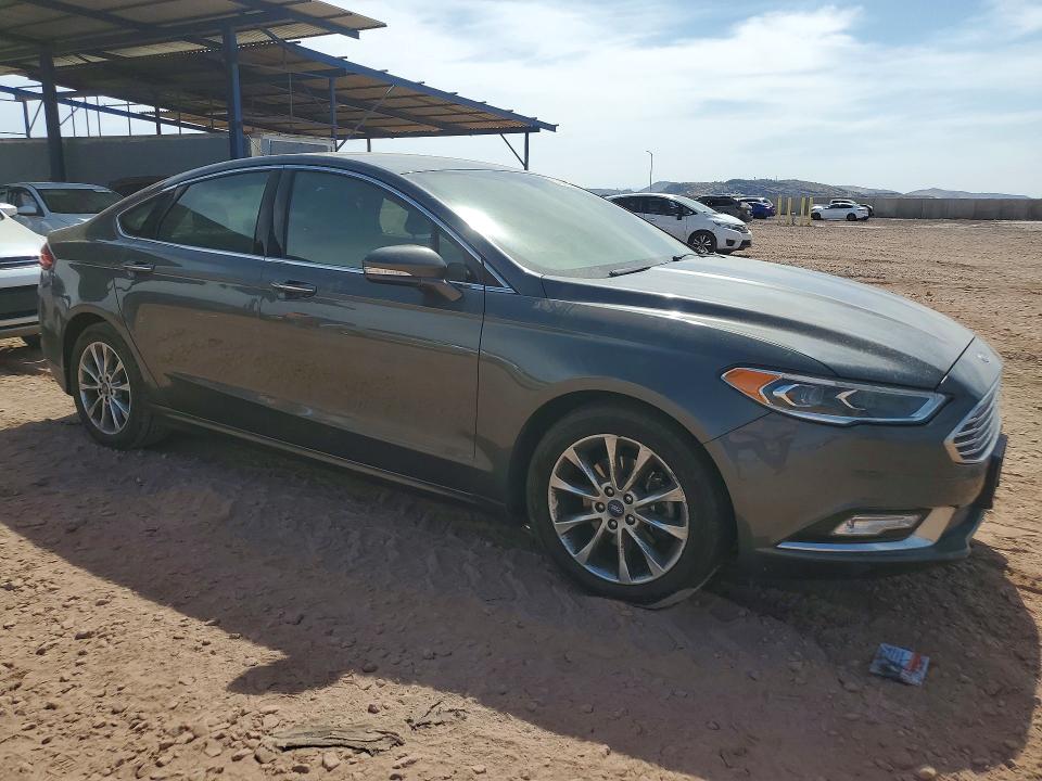 Photo 4 from auction – 2017 FORD FUSION with VIN 3FA6P0HD2HR365553
