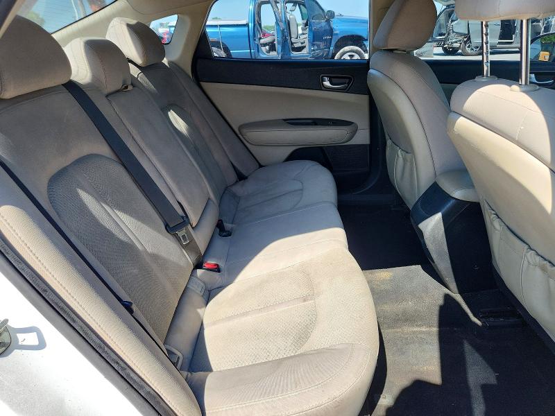 Photo 10 from auction – 2018 KIA OPTIMA with VIN 5XXGT4L35JG252877